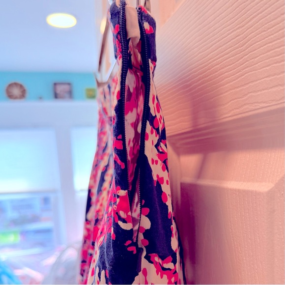 Lilly Pulitzer Pink and Navy Beyond The Sea Hazelelle Shorts 🪸 Geo - Picture 5 of 8